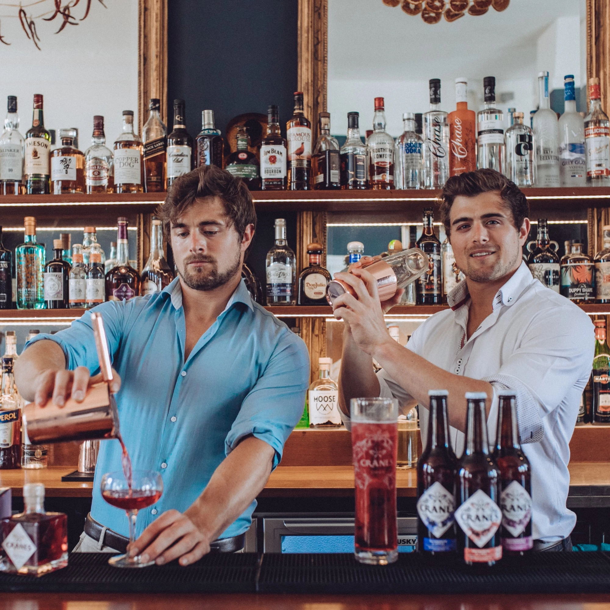 5 Extraordinary Cocktail Masterclasses in Cambridge